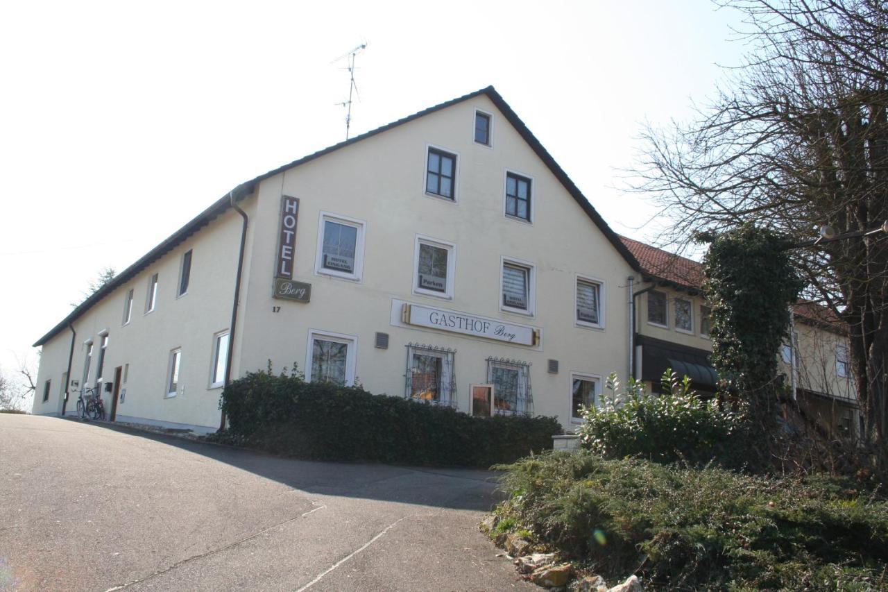 Gasthof Berg Hochstadt an der Donau Ngoại thất bức ảnh