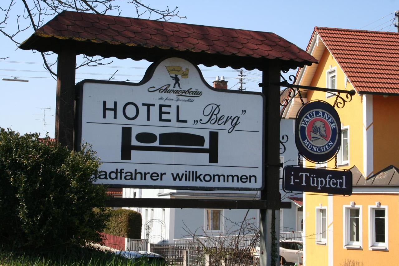 Gasthof Berg Hochstadt an der Donau Ngoại thất bức ảnh