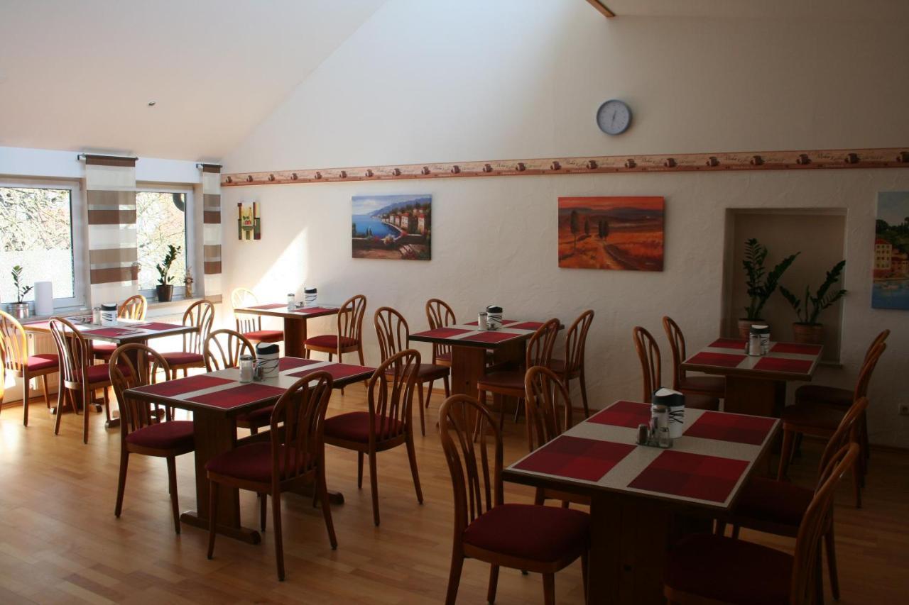 Gasthof Berg Hochstadt an der Donau Ngoại thất bức ảnh